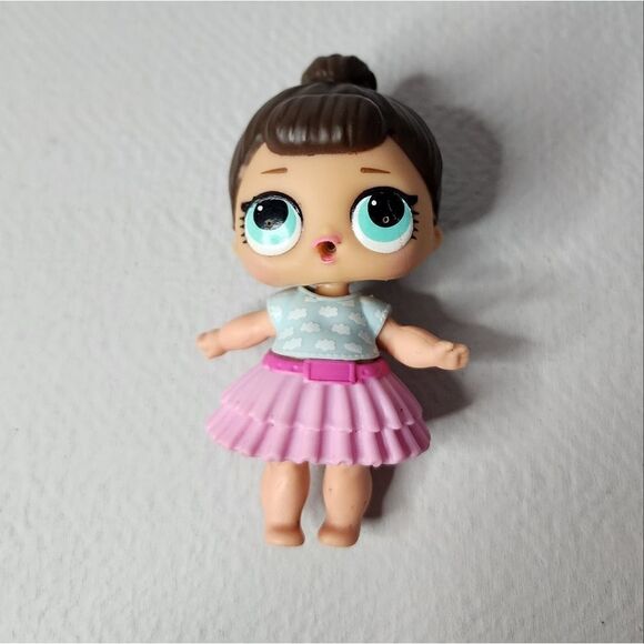 L.O.L. Surprise Dolls Mini Fashion Doll Jointed Figure With Clothes - Picture 2 of 2